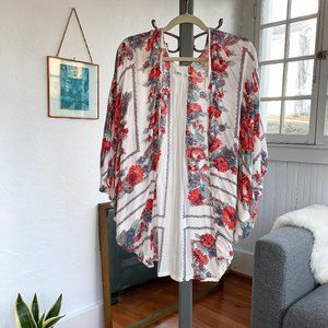 Urban Outfitters Kimchi Blue floral kimono